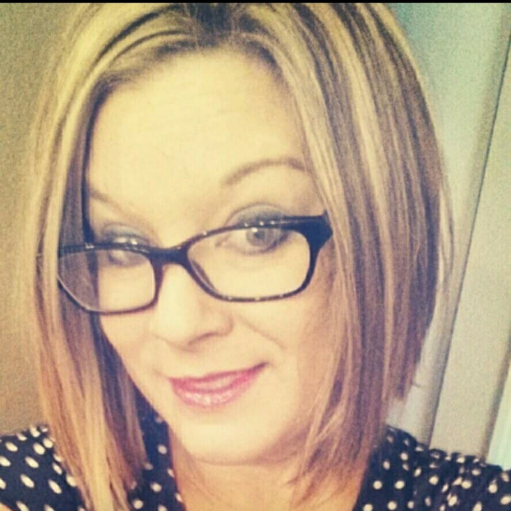 Meet your Posher, Ronni!